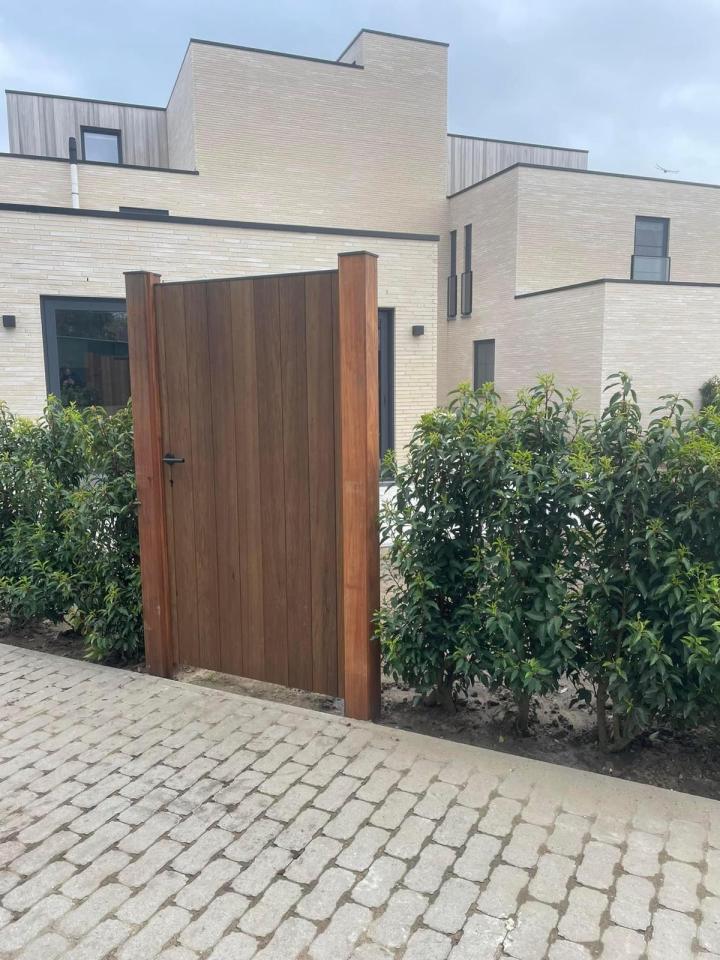 Houten tuinpoort